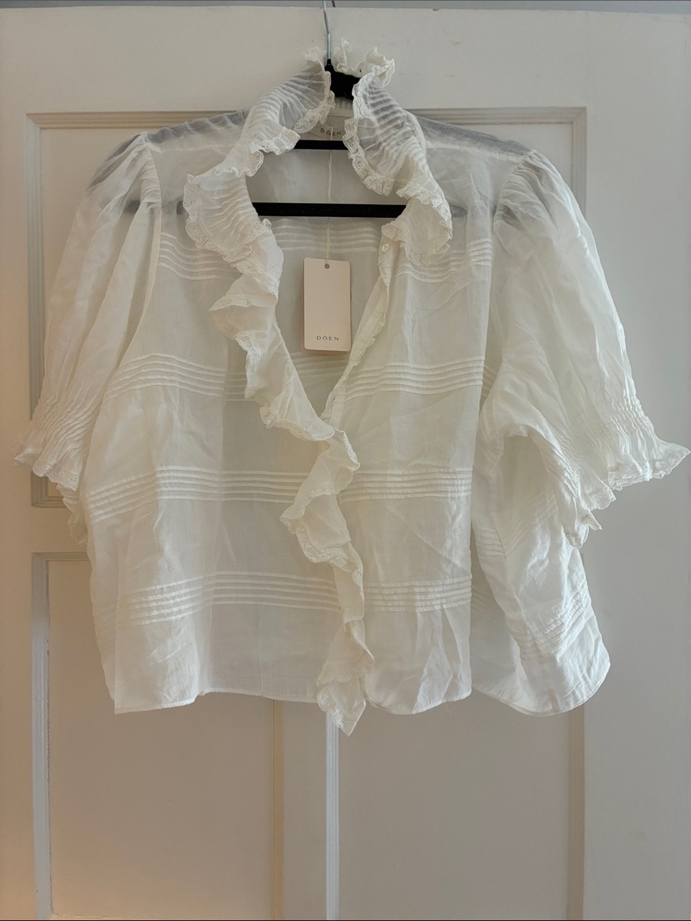 Doen Balsam top Pintuck Cotton Blouse